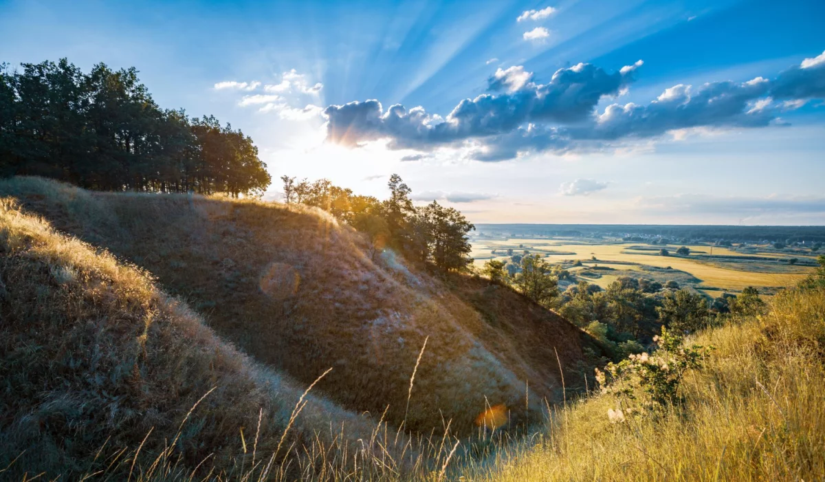 Materace 160x200: Idealne połączenie komfortu i wsparcia dla Twojego snu